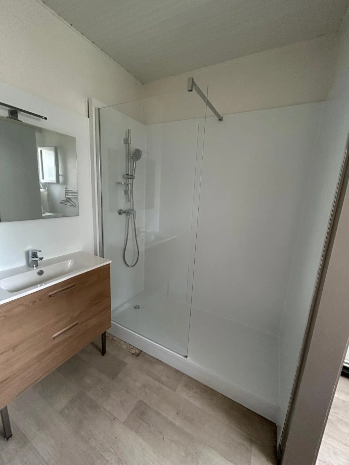 salle de bain et douche bordeaux